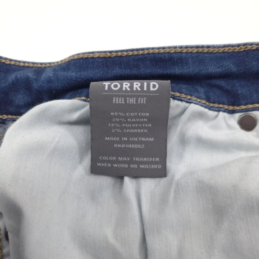 Torrid Women Jeans Midfit Super‎ Skinny 16T Blue Distressed Ripped Knee